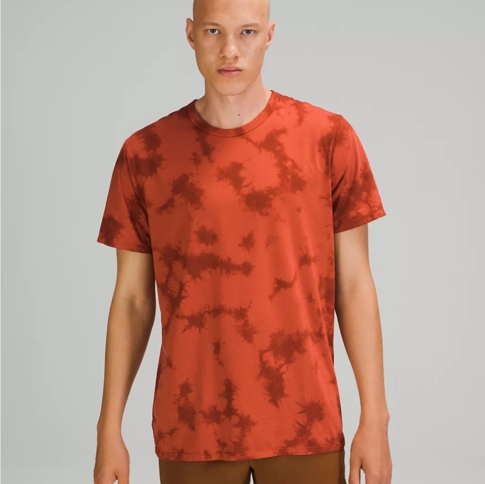 Lululemon The Fundamental T-Shirt
